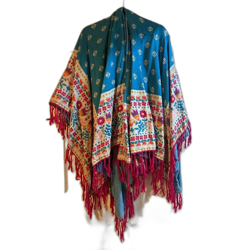 NATURAL LIFE Teal Boho Floral Fringe Throw Cover with Fuchsia Trim